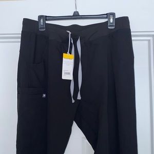 FIGS Womens scrub bottoms- Large